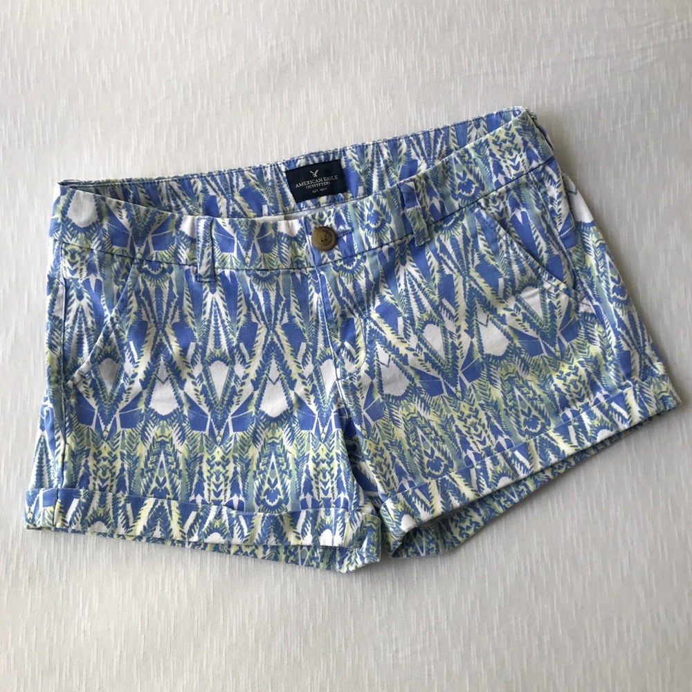 American Eagle Midi Stretch Shorts Sz 8 Boho Print